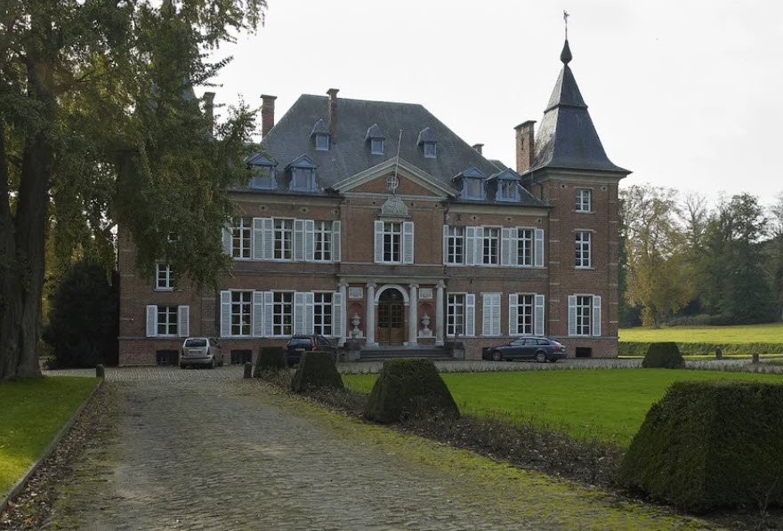 Kasteel Van Hoobrouck-Van Ten Hulle, Deinze, Belgium